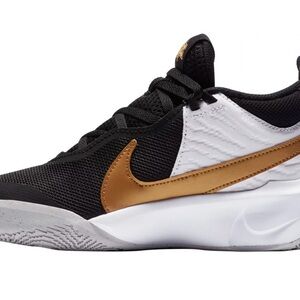 New Team Hustle D 10 (GS) Nike Shoes